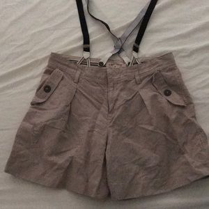 Linen shorts w suspenders